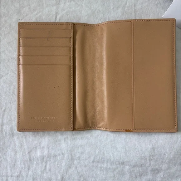 Bottega Veneta Tan Card Holder - Picture 3 of 5